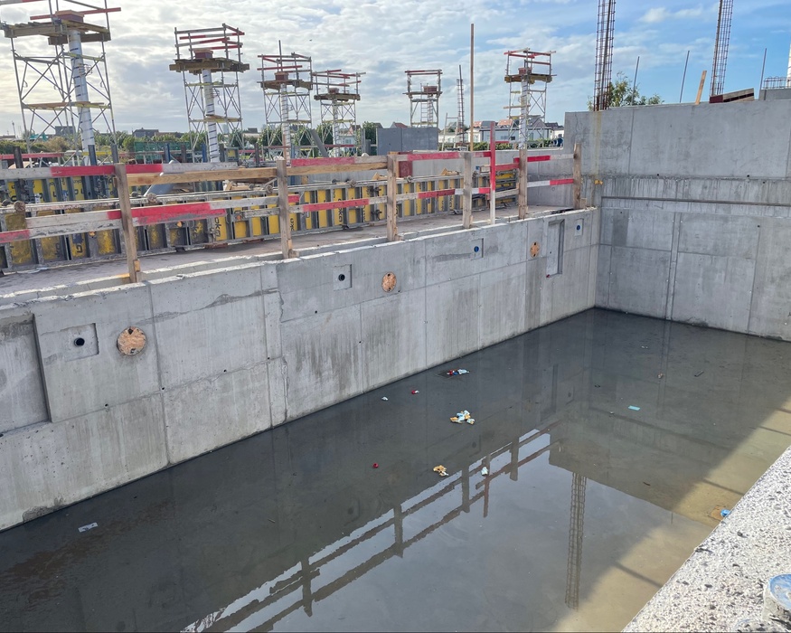 Augustus - September 2024